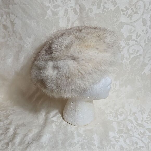 White and Brown Fur Vintage Hat - Picture 3 of 6